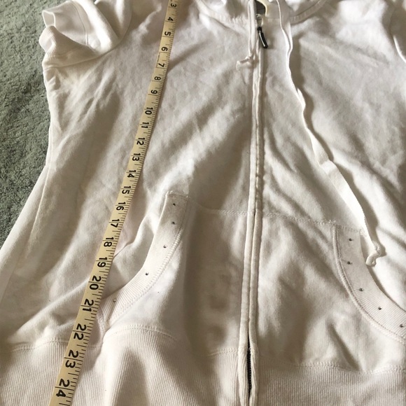 White Zip-Up Hoodie with Pockets short sleeve - Picture 6 of 10